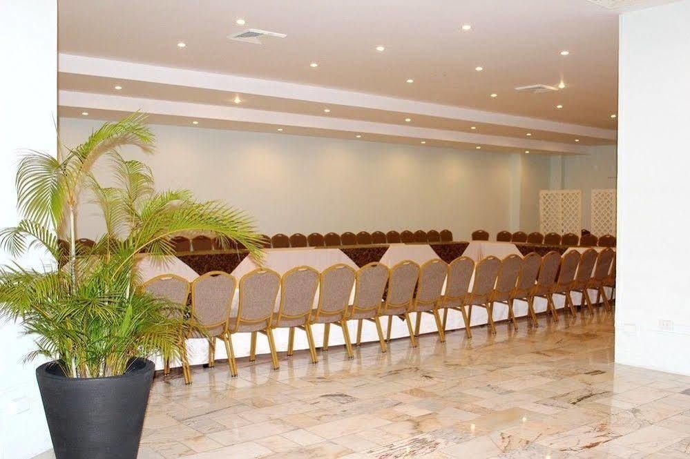 Torres de Alba Hotel&Suites Ciudad de Panamá Exterior foto